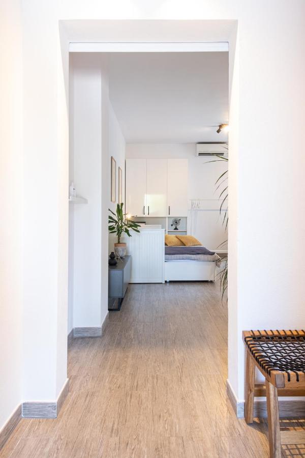 Studio Apartment Les - 4 Min Walk From Amphiteatre Пула Экстерьер фото